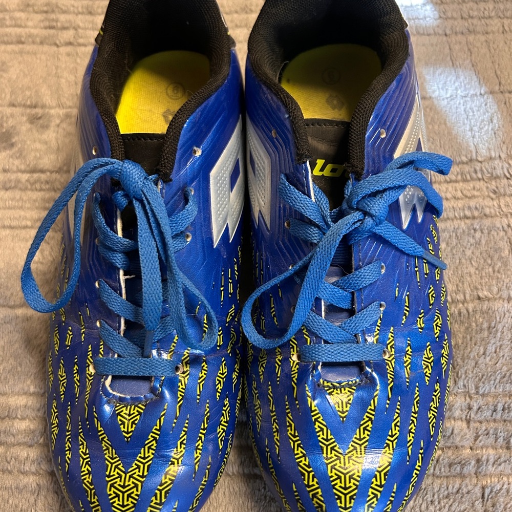 Big Kids Size 6 Lotto Soccer Cleats